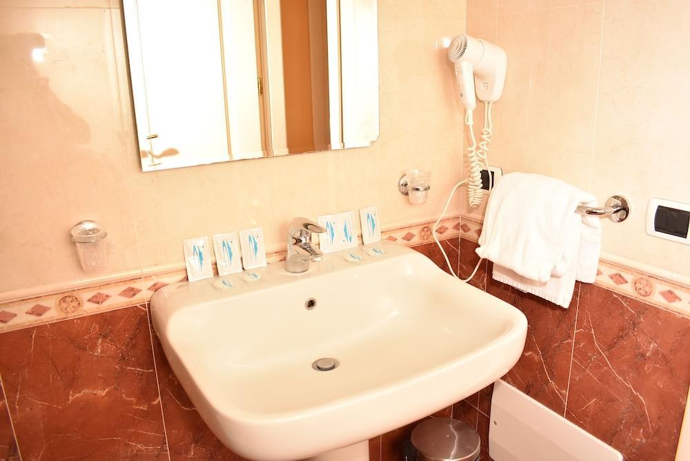 Hotel Miravalle Nápoly Kültér fotó